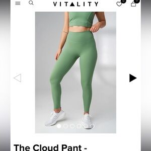 Vitality Cloud leggings
